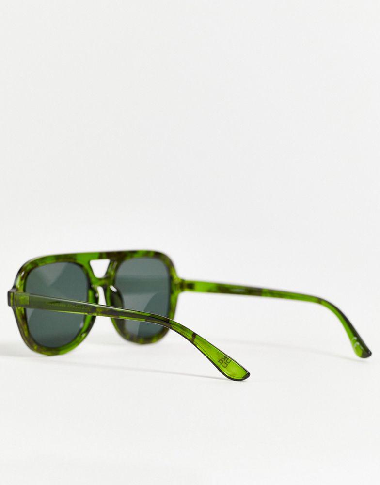 ASOS DESIGN navigator sunglasses with smoke lens in dark green - DGREEN商品第3张图片规格展示