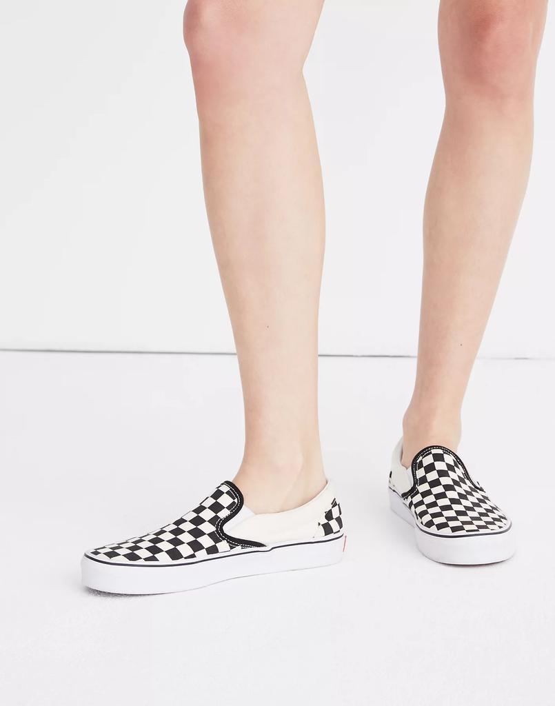 商品Vans|Unisex Classic Slip-On Sneakers in Black Checkerboard,价格¥298,第6张图片详细描述