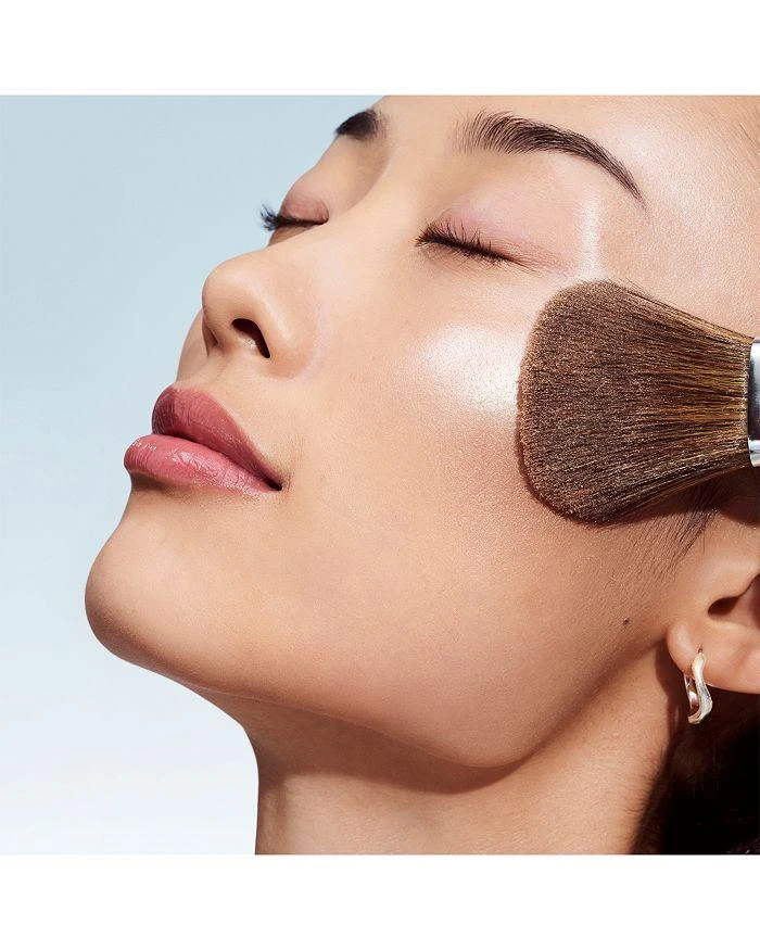 True Highlight Weightless Illuminator Highlighter 商品