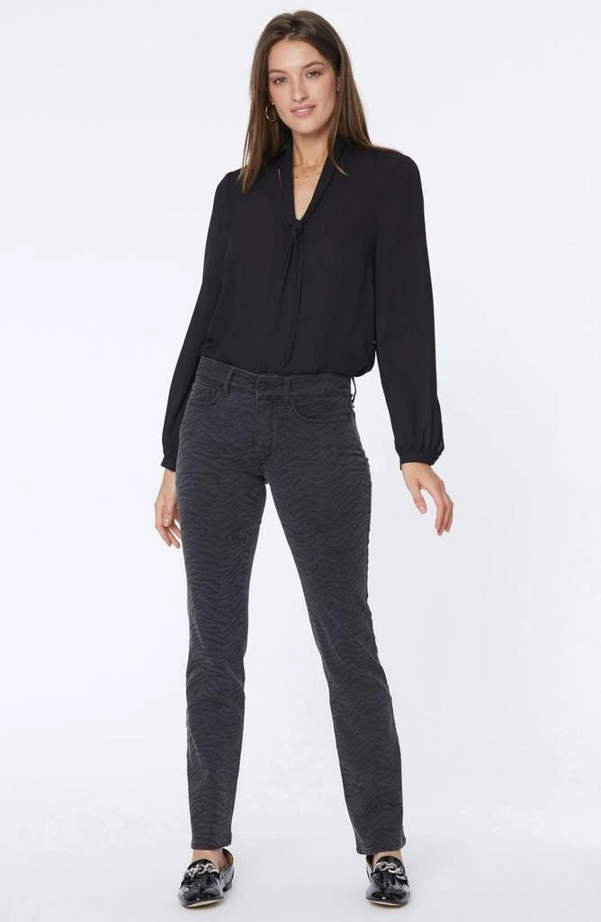 商品NYDJ|Marilyn Straight Leg Jeans,价格¥240,第5张图片详细描述