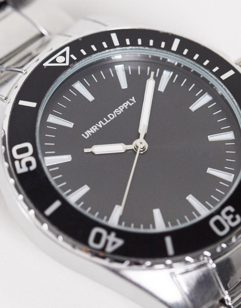 商品ASOS|ASOS DESIGN bracelet watch with silver brushed detail and black face,价格¥282,第4张图片详细描述