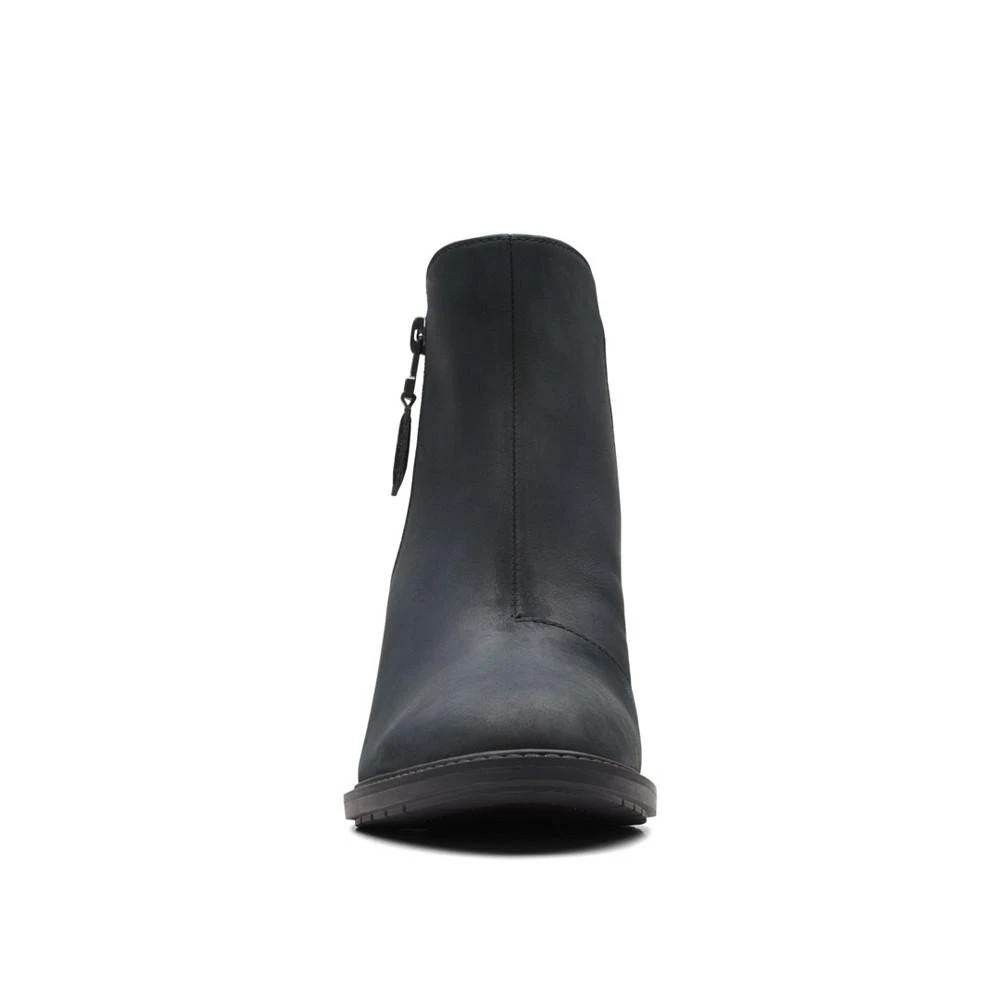 商品Clarks|Women's Collection Scene Zip Boots,价格¥418,第5张图片详细描述