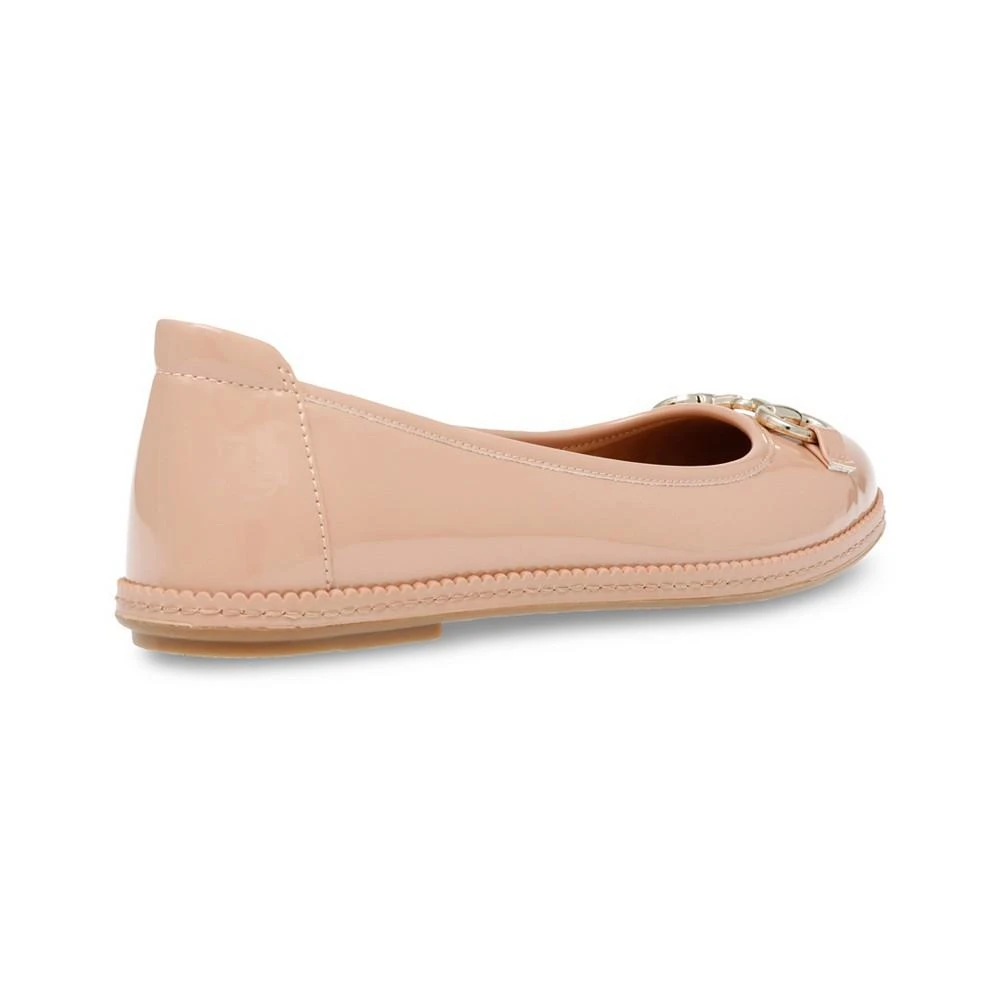 Women's Elysse Round Toe Flats 商品