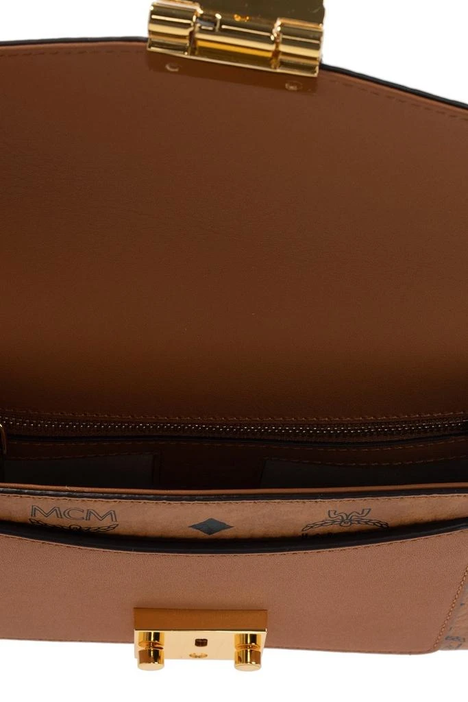 商品MCM|MCM Millie Visetos Logo Printed Small Crossbody Bag,价格¥5597,第4张图片详细描述
