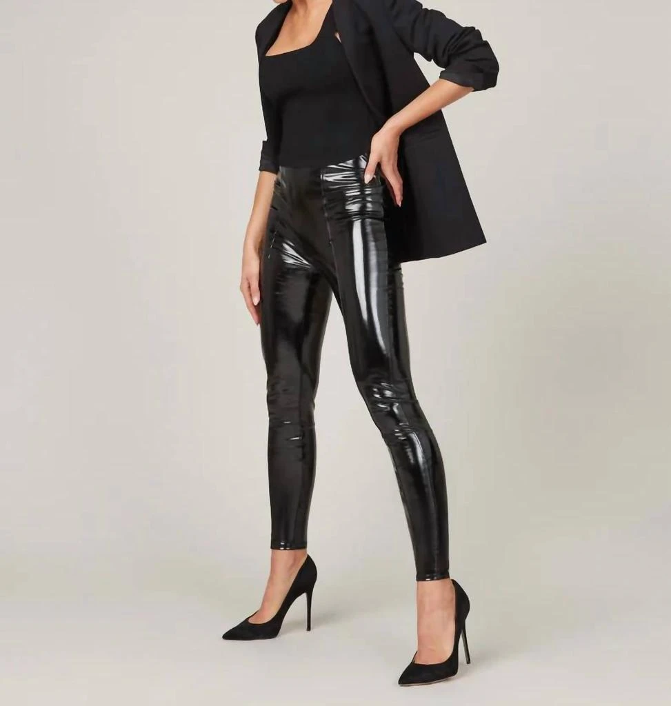 商品SPANX|Faux Patent Leather Leggings In Classic Black,价格¥732,第3张图片详细描述