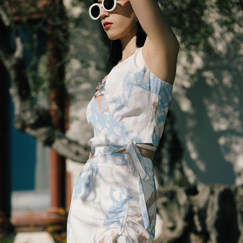 【Suggyl联名胶囊系列】Peggy抽象印花法式度假风侧开叉抽绳半裙 | Peggy Skirt - Abstract Colors 商品第8张图片规格展示