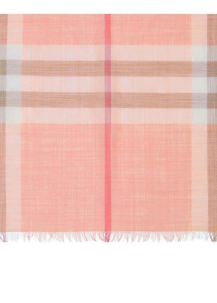 商品Burberry|Lightweight check wool silk scarf,价格¥2362,第4张图片详细描述