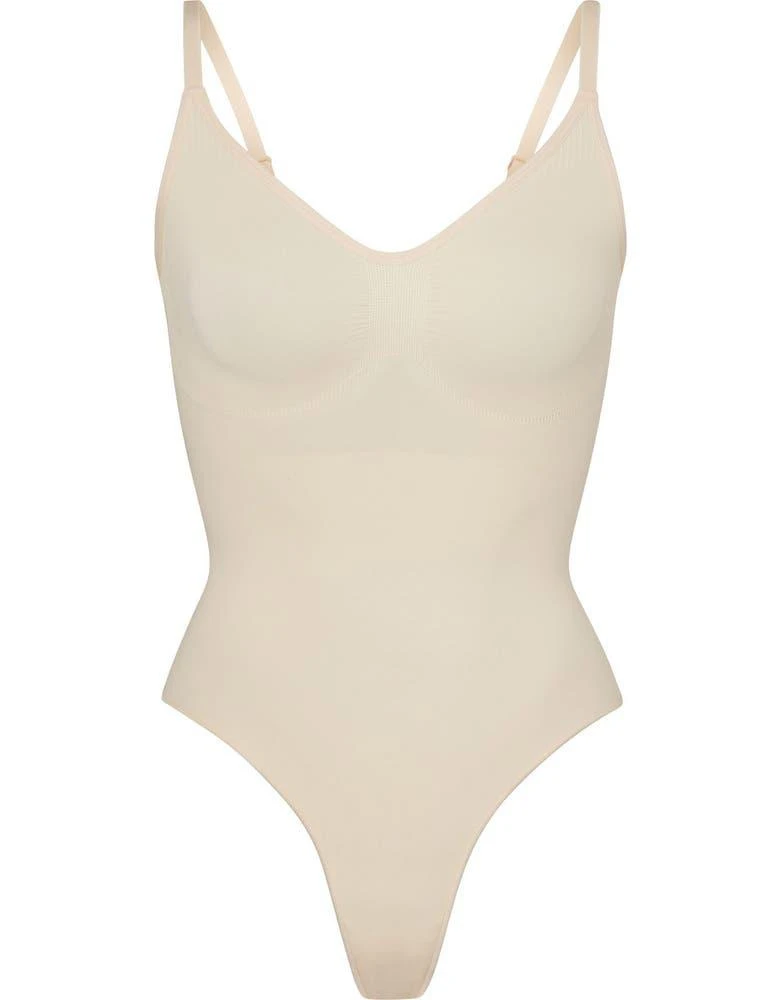 商品SKIMS|Seamless Sculpt Thong Bodysuit,价格¥582,第4张图片详细描述