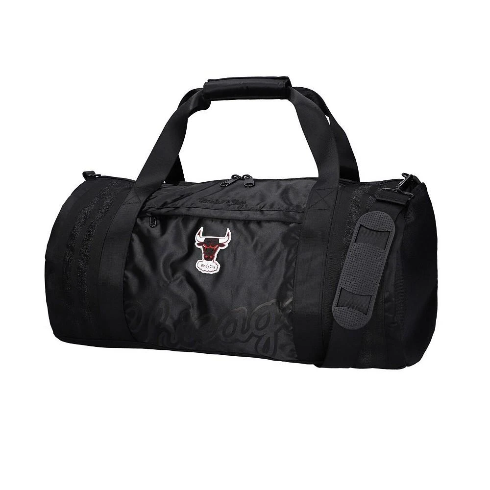 商品Mitchell & Ness|Chicago Bulls Hardwood Classics Satin Duffel Bag,价格¥625,第1张图片