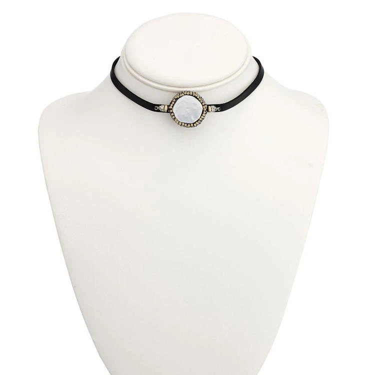 商品Paul & Pitü Naturally|Hematite and Cultured Freshwater Pearl Faux Leather Choker Necklace,价格¥565,第2张图片详细描述