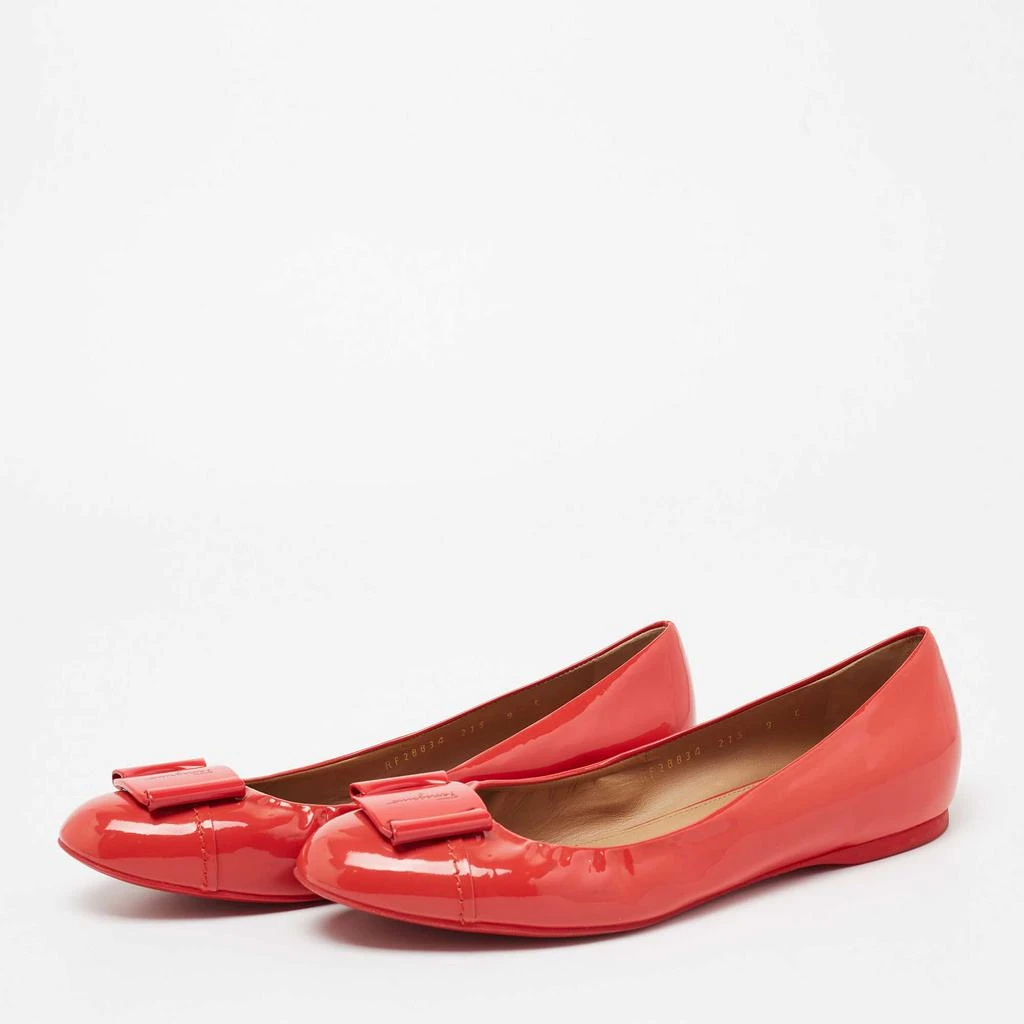 商品[二手商品] Salvatore Ferragamo|Salvatore Ferragamo Coral Pink Patent Leather Degrade Ballet Flat Size 39.5,价格¥1346,第2张图片详细描述
