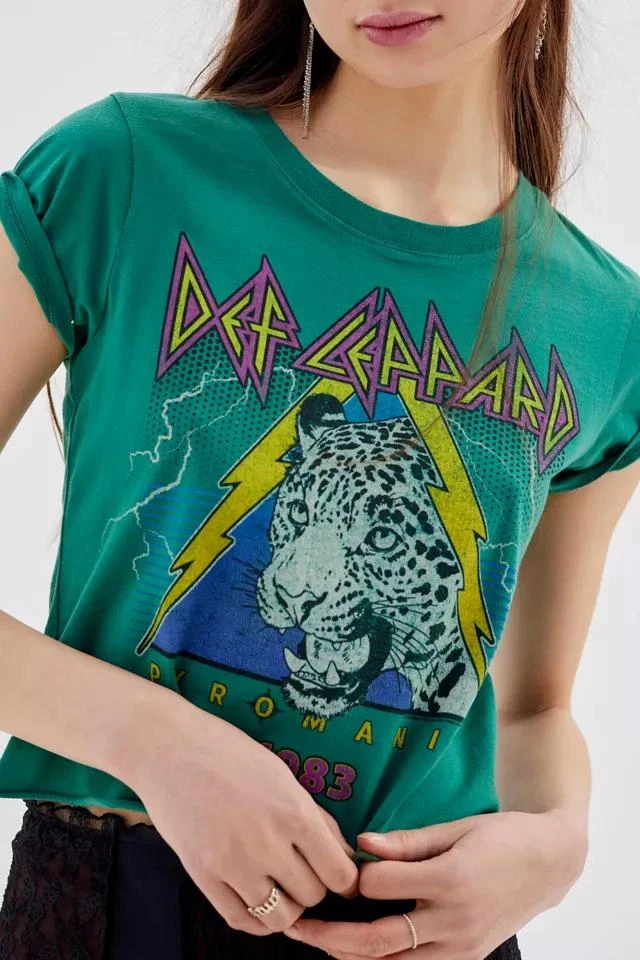 商品Urban Outfitters|Def Leppard Rock Of Ages Baby Tee,价格¥225,第1张图片详细描述