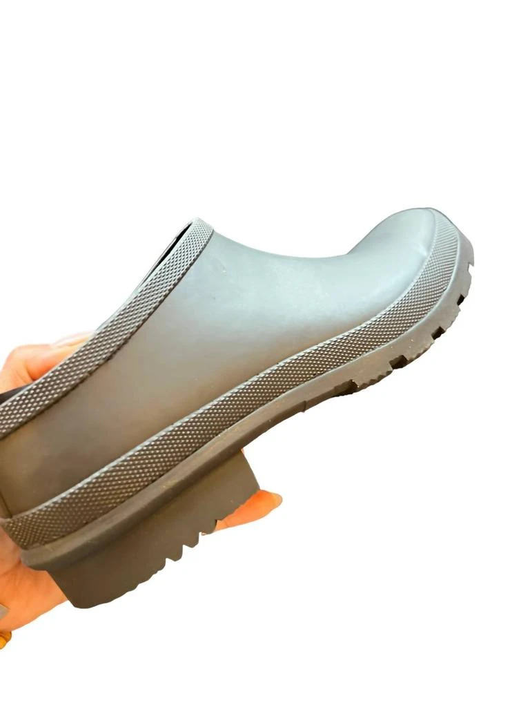 商品Corkys Footwear|Puddle Shoe Slip On Botties In Black,价格¥406,第2张图片详细描述