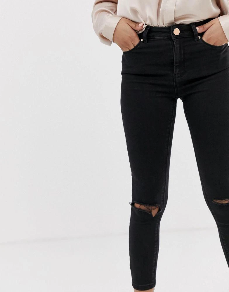 商品ASOS|ASOS DESIGN Petite Ridley high waisted skinny jeans in clean black with ripped knees,价格¥176,第3张图片详细描述
