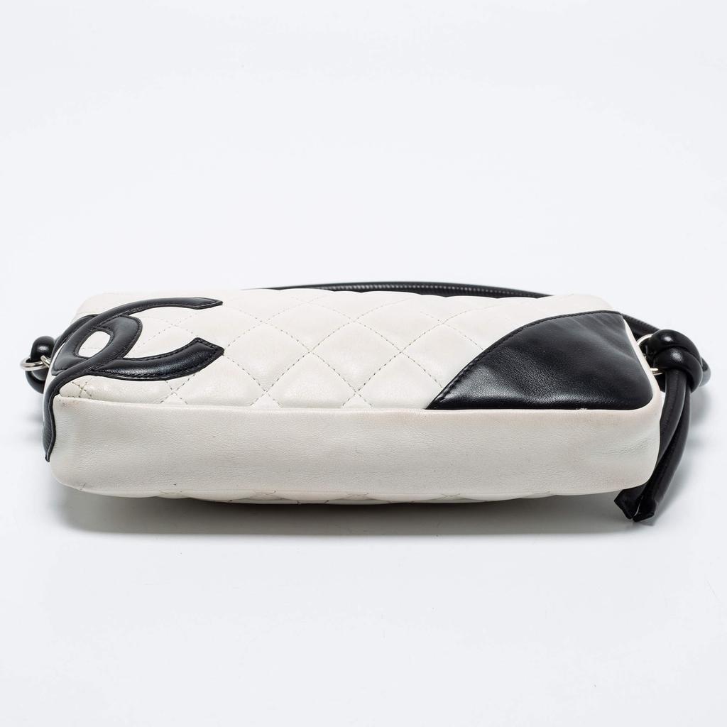 Chanel White/Black Quilted Leather Ligne Cambon Pochette商品第6张图片规格展示