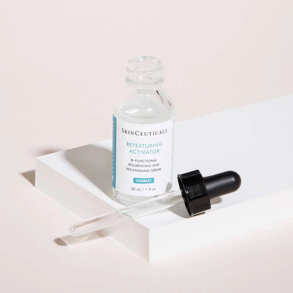 商品SkinCeuticals|保湿焕肤精华肌底液,价格¥670,第2张图片详细描述