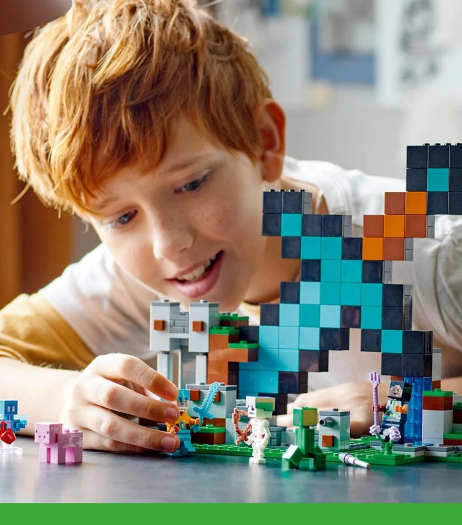 商品LEGO|Minecraft The Sword Outpost 21244,价格¥428,第2张图片详细描述
