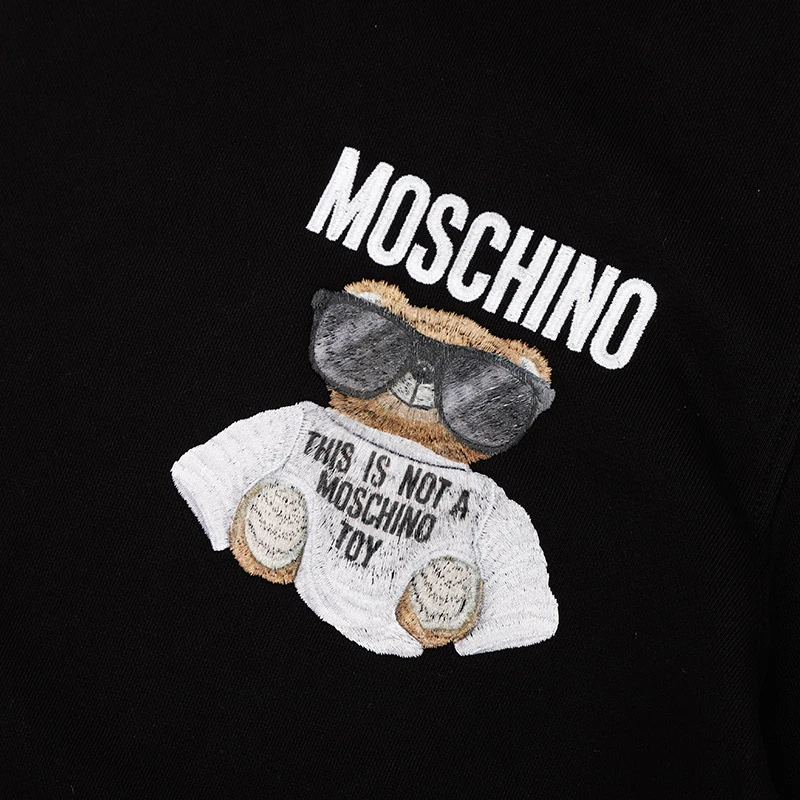 MOSCHINO 莫斯奇诺 女士黑色棉质休闲连帽卫衣17095527 V1555（清仓特价） 商品