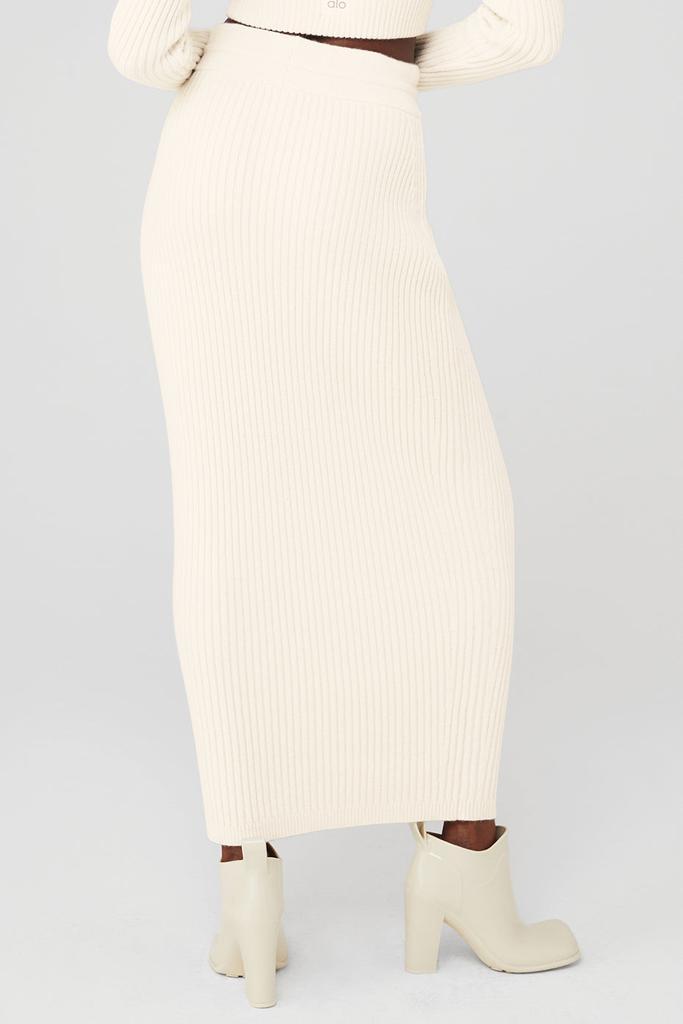 商品Alo|Cashmere Ribbed High-Waist Winter Dream Skirt - Ivory,价格¥6028,第4张图片详细描述