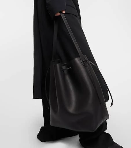 Belvedere leather bucket bag 商品