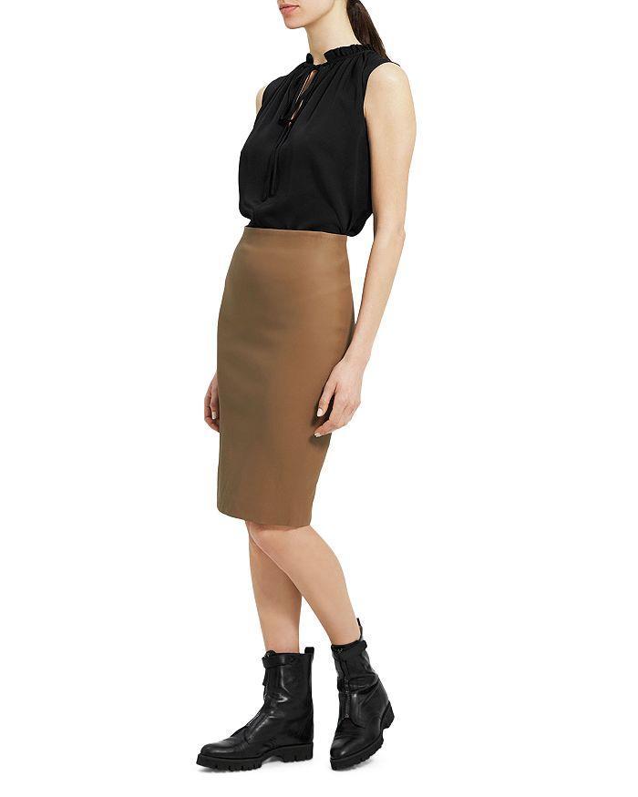 商品Theory|Leather Pencil Skirt,价格¥2943,第3张图片详细描述