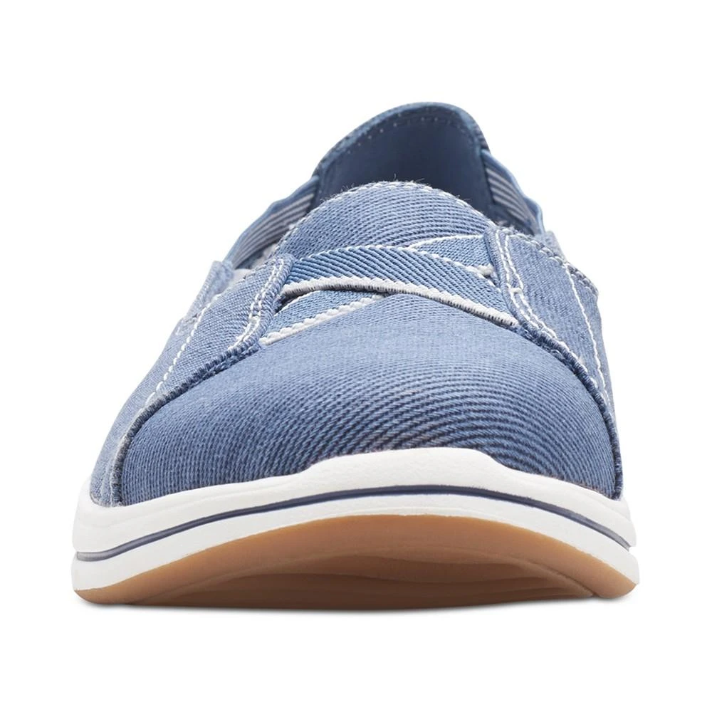 商品Clarks|Women's Breeze Skip Cloudsteppers Sneakers,价格¥317,第3张图片详细描述