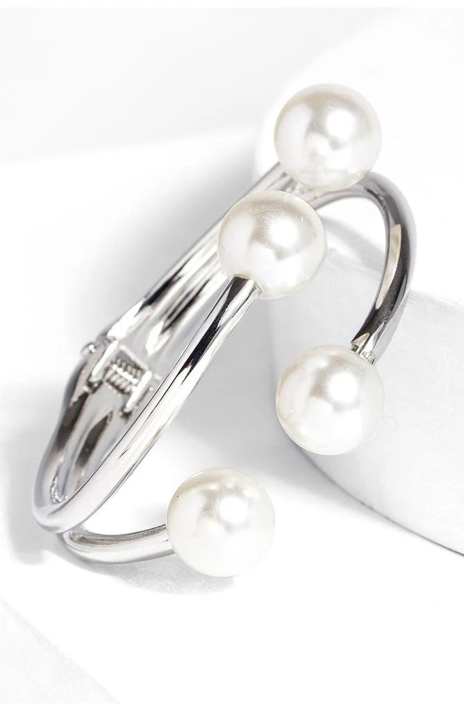 Hinged Imitation Pearl Cuff 商品
