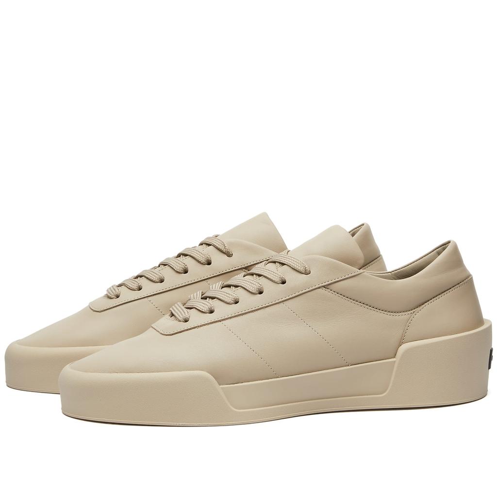 【関税込み】Fear of God カーキ Aerobic Low スニーカー Khaki Aerobic Low Sneakers by Fear of God on Sale