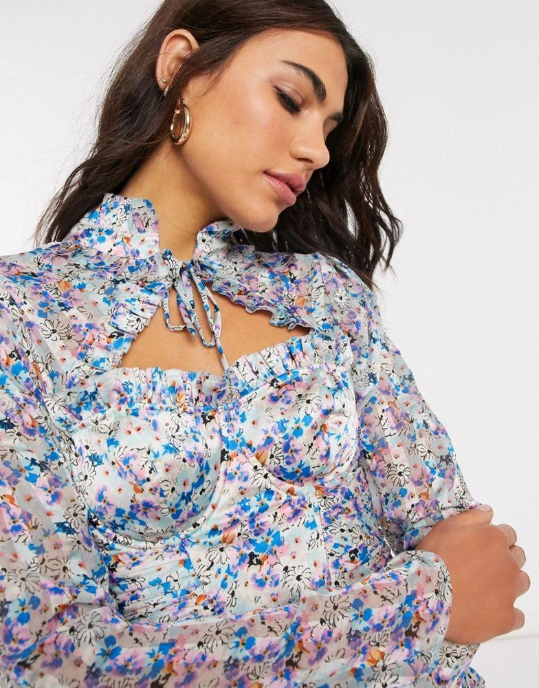 商品ASOS|ASOS DESIGN cupped structured ruched mini dress with tie neck in mixed ditsy floral,价格¥106,第3张图片详细描述