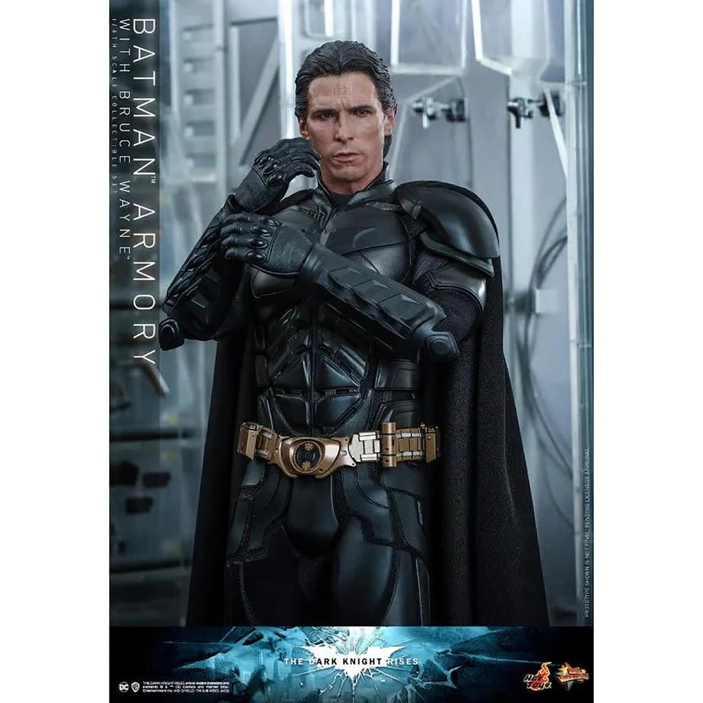 商品Hot Toys|Hot Toys 1:6 Scale DC Comics The Dark Knight Rises Batman Armory and Bruce Wayne Statue,价格¥7288,第2张图片详细描述