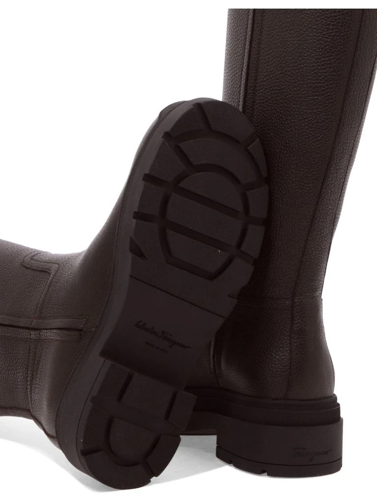 商品Salvatore Ferragamo|Salvatore Ferragamo Vara Chain Knee High Boots,价格¥11775,第5张图片详细描述