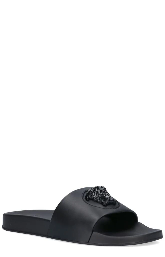 商品Versace|Versace Medusa Plaque Slides,价格¥1506,第2张图片详细描述