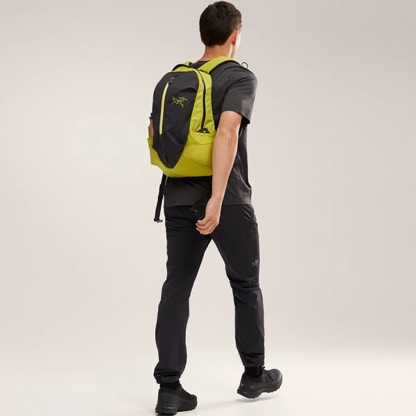 【Brilliant|包邮包税】ARRO 16 BACKPACK 始祖鸟[FW23] Aro 16背包 ABNFUX7965 商品