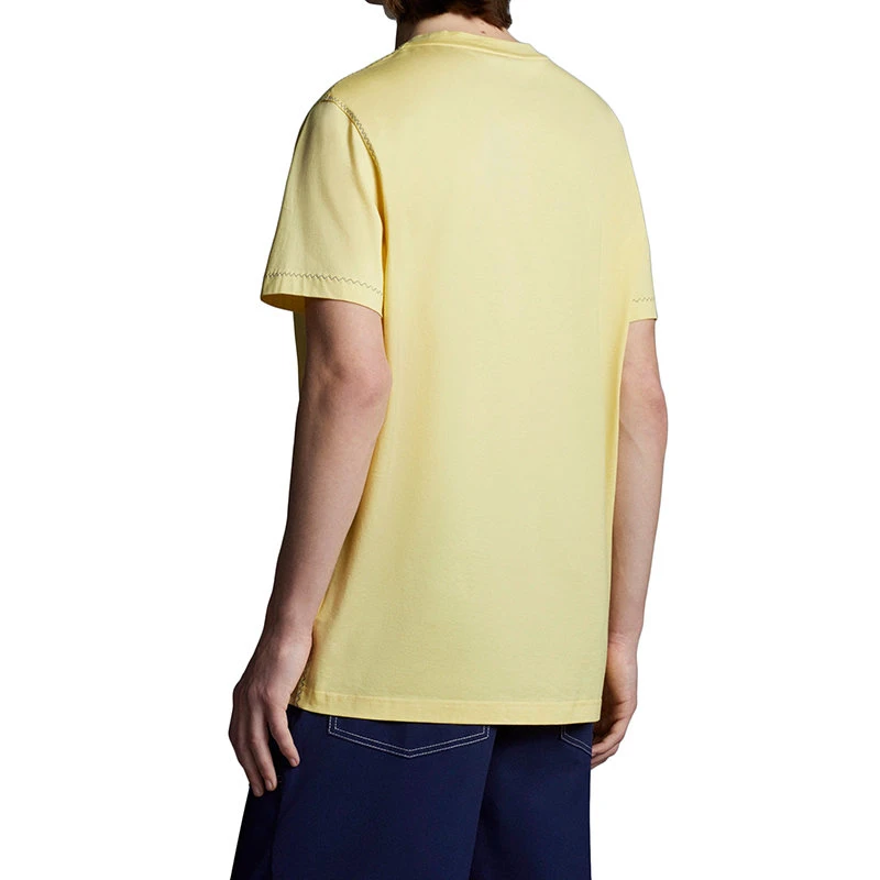 商品Moncler|【预售3-7天】Moncler/蒙克莱 22年秋冬新款 男士灰黄色纯棉假期明信片图案短袖T恤H10918C000508390Y12I,价格¥2085,第6张图片详细描述