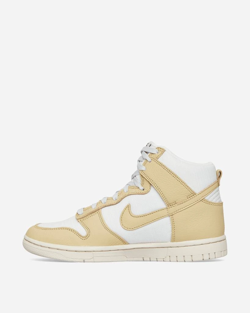 商品NIKE|WMNS Dunk High LX Sneakers Team Gold,价格¥1101,第4张图片详细描述