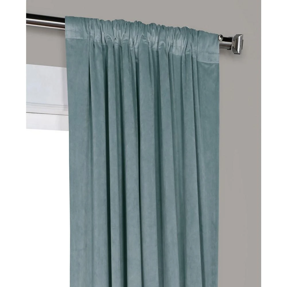 Signature Blackout Velvet Panel 商品