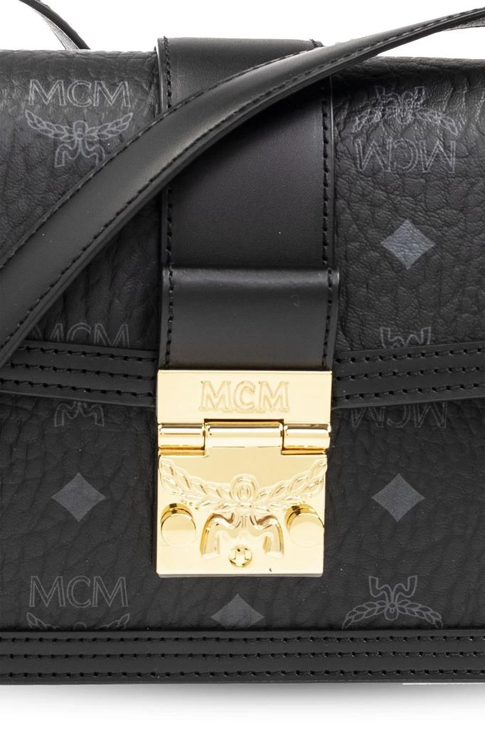 商品MCM|MCM Tracy Fold-Over Top Shoulder Bag,价格¥5606,第5张图片详细描述