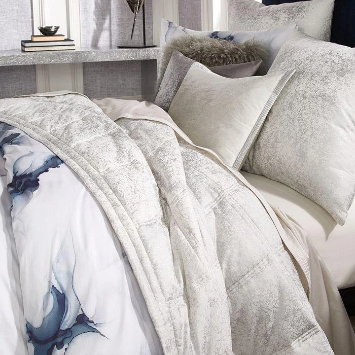 Quilted Metallic Textured Coverlet, Full/Queen 商品