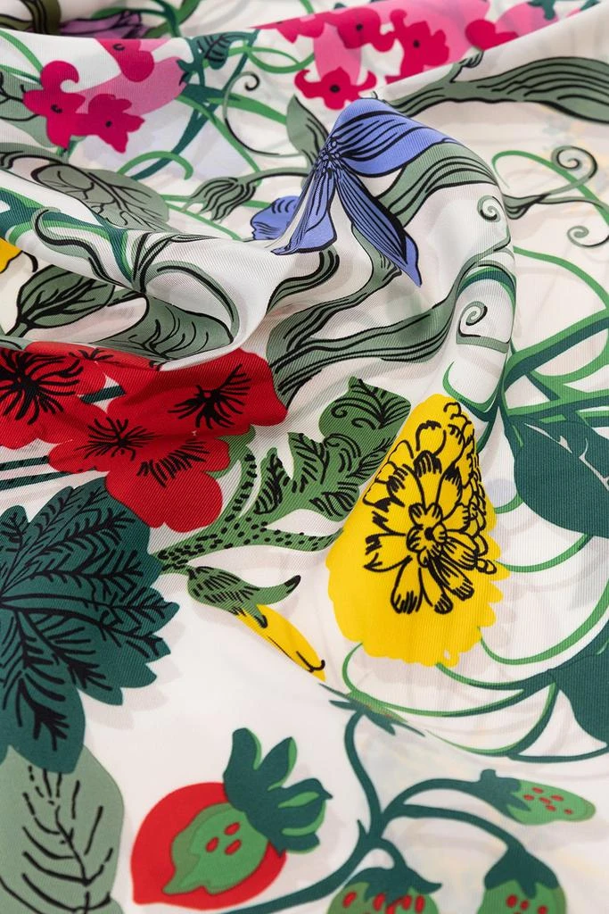 商品Salvatore Ferragamo|Salvatore Ferragamo Floral Printed Scarf,价格¥1566,第3张图片详细描述