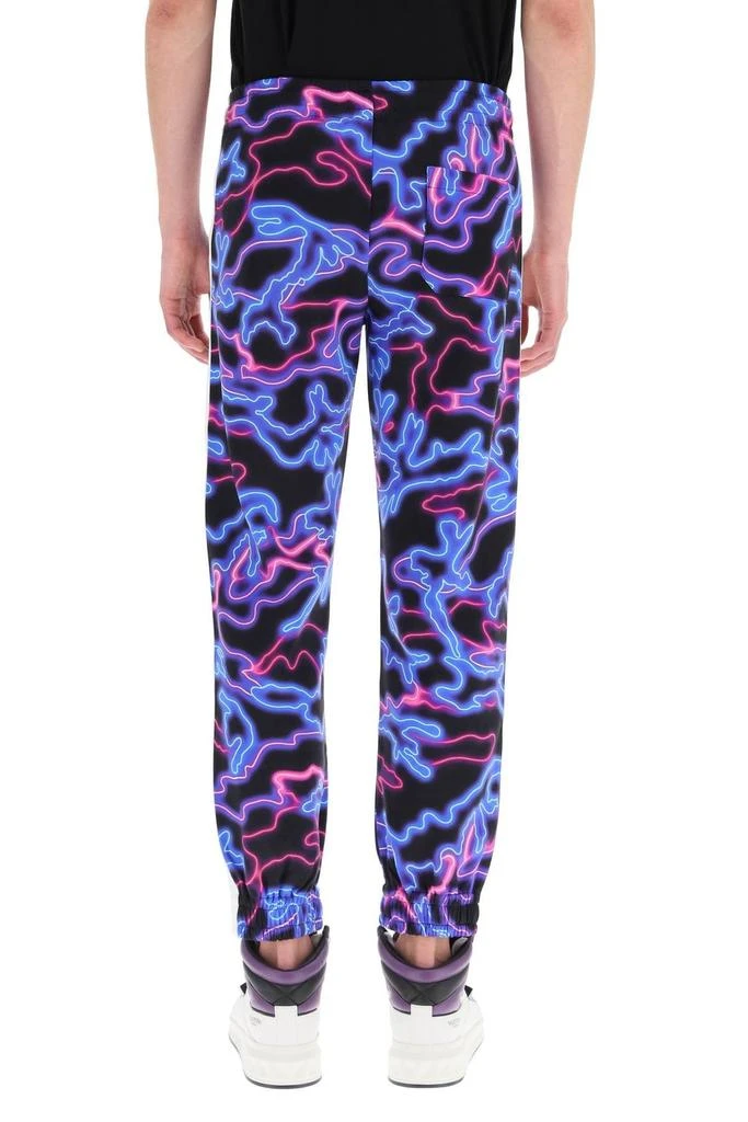 商品Valentino|Valentino Allover Neon Camouflage Printed Jogging Pants,价格¥10230,第3张图片详细描述