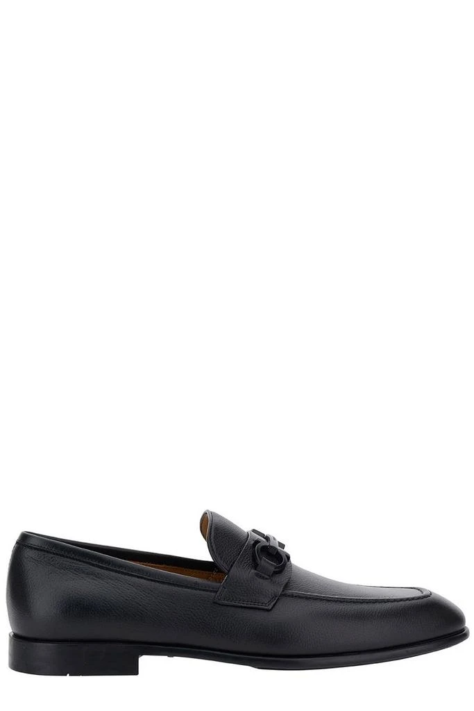 商品Salvatore Ferragamo|Ferragamo Gancini-Buckle Slip-On Loafers,价格¥3557,第1张图片