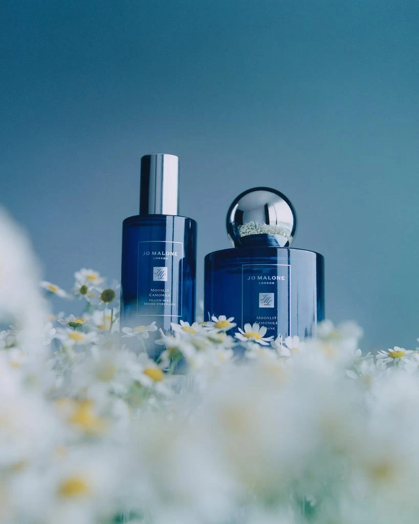 商品Jo Malone London|1.7 oz. Moonlit Chamomile Pillow Mist,价格¥407,第4张图片详细描述