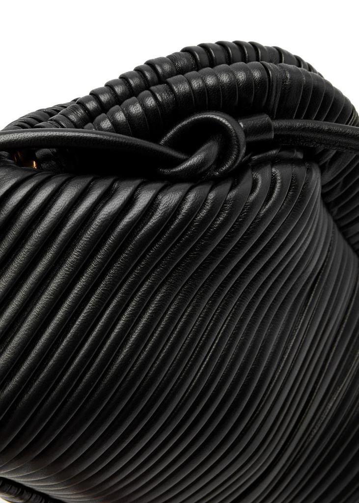 商品Mansur Gavriel|Baci pleated leather clutch,价格¥7349,第3张图片详细描述