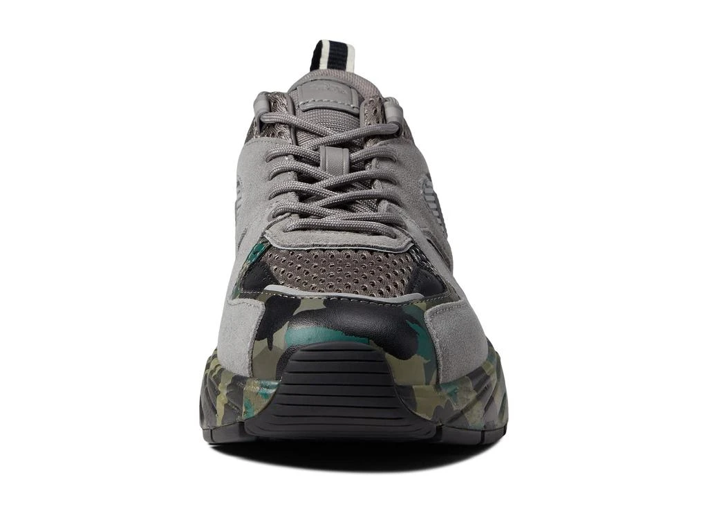 Reflective Camo Tech Runner 商品