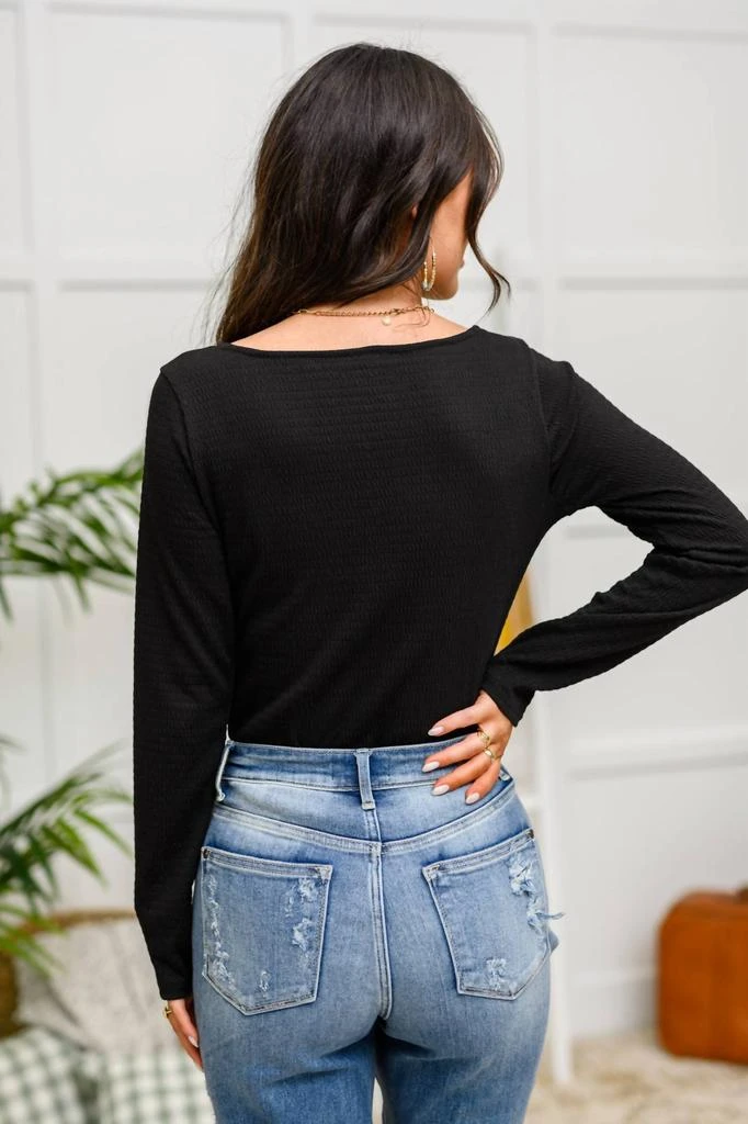 商品HEIMISH USA|Trisha Textured Square Neck Bodysuit In Black,价格¥379,第3张图片详细描述