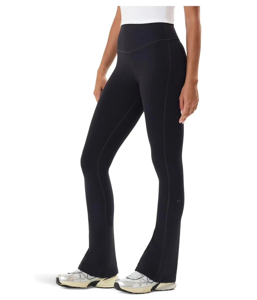 商品Splits59|Raquel High-Waist Supplex Flare 32",价格¥941,第2张图片详细描述