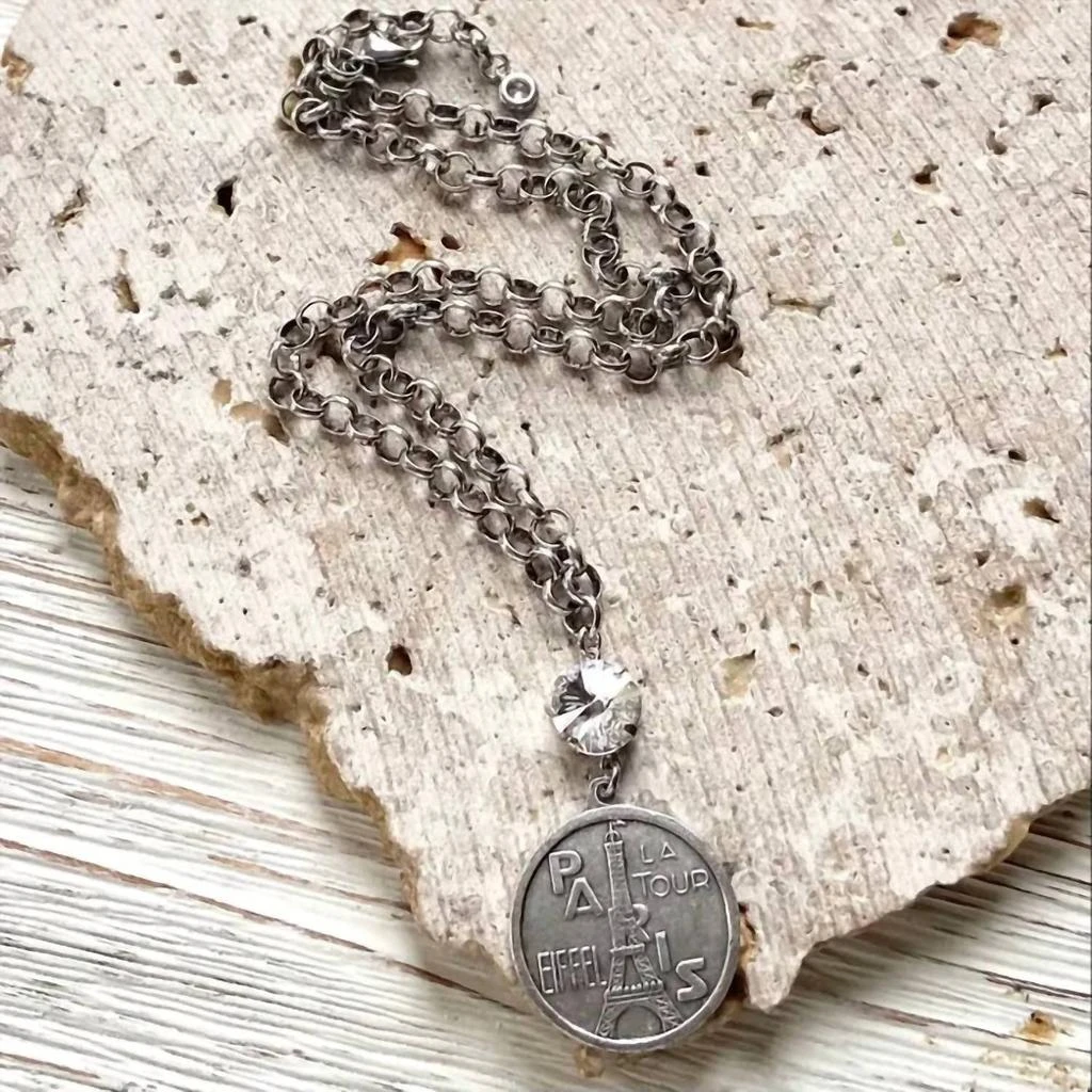 商品VB & Co.|Women's Paris French Coin Necklace In Burn Silver,价格¥457,第2张图片详细描述