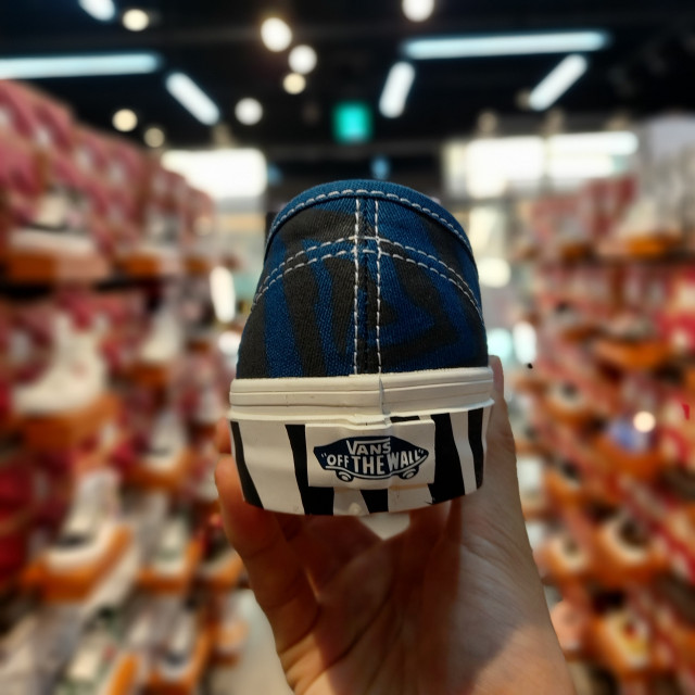 【韩国直邮|包邮包税】万斯[VANS] Ua Authentic # Animal # 男女共用 运动鞋 蓝色/zebra (VN0A5KRDASQ)商品第6张图片规格展示