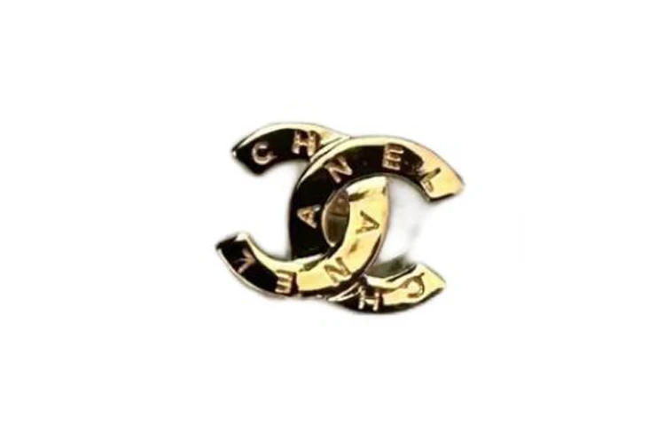 商品[国内直发] Chanel|香奈儿 双c标识装饰 - 耳环 女款 金色,价格¥5754,第4张图片详细描述
