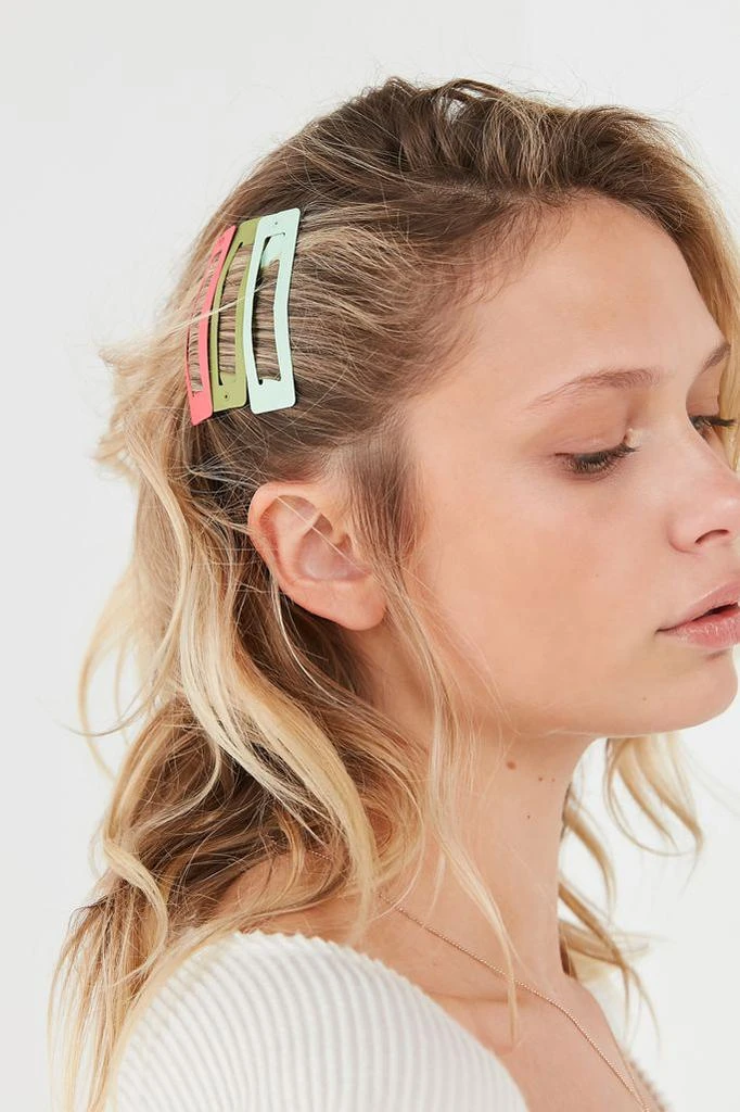 商品Urban Outfitters|Matte Square Snap Clip Set,价格¥38,第2张图片详细描述